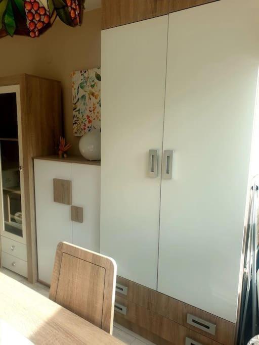 Precioso Estudio Con Piscina A 200M Del Mar Marbella Exteriör bild