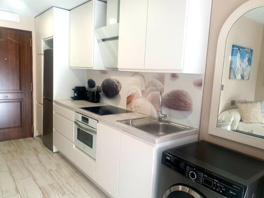 Precioso Estudio Con Piscina A 200M Del Mar Marbella Exteriör bild
