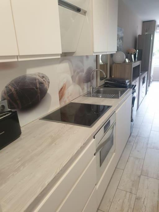 Precioso Estudio Con Piscina A 200M Del Mar Marbella Exteriör bild